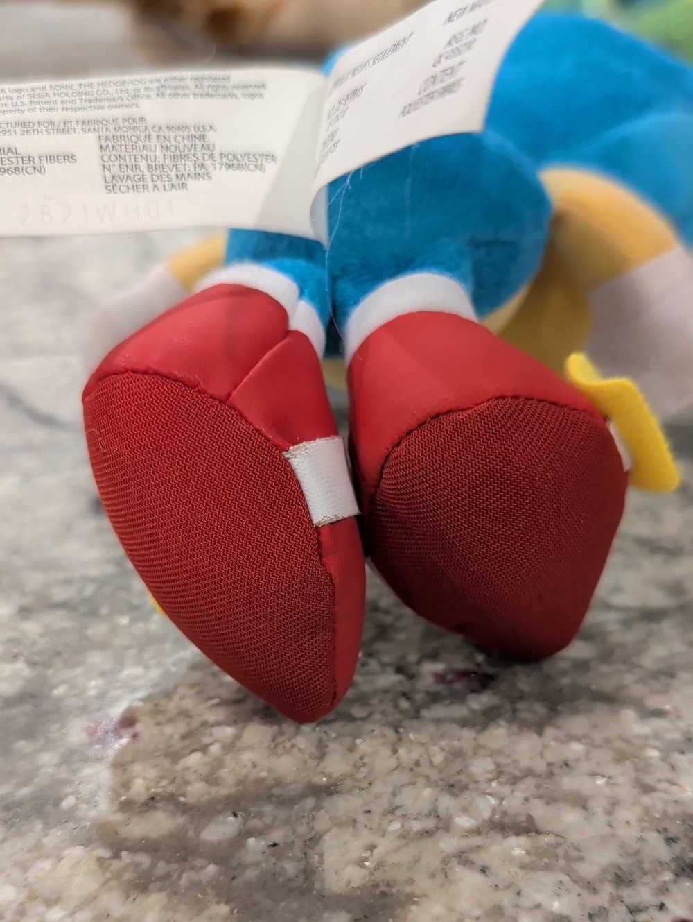 Sonic The Hedgehog Plush - Picture 4 of 4